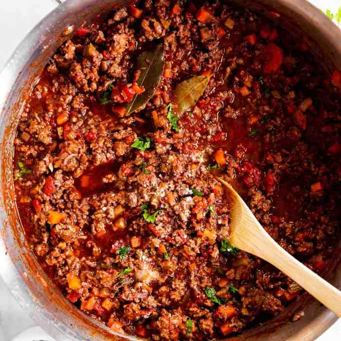 Bolognese sauce recipe with red wine