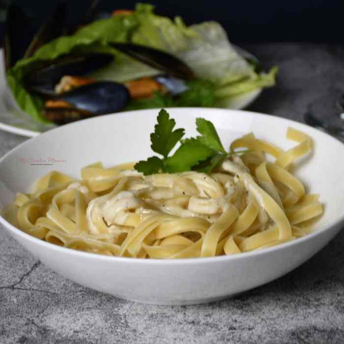 Alfredo sauce recipe easy with heavy cream